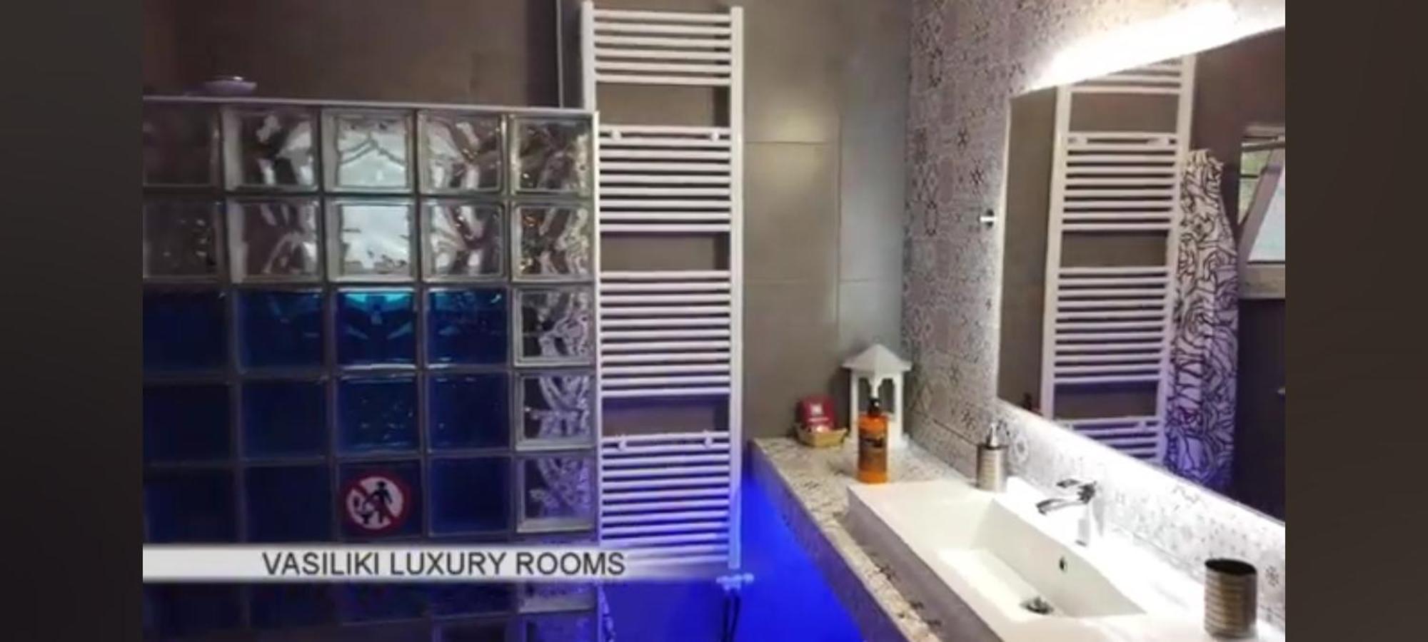 Vasilikis Apartment Kalamata Ngoại thất bức ảnh