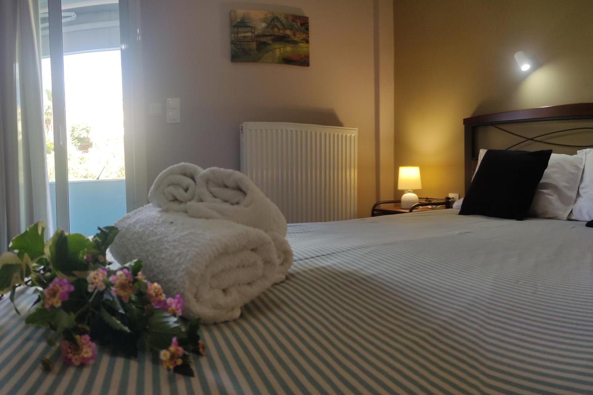 Vasilikis Apartment Kalamata Ngoại thất bức ảnh